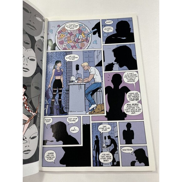 Marvel Comics Hawkeye Volume #3 L. A. Woman by Matt Fraction 2014 First Printing - Picture 9 of 9